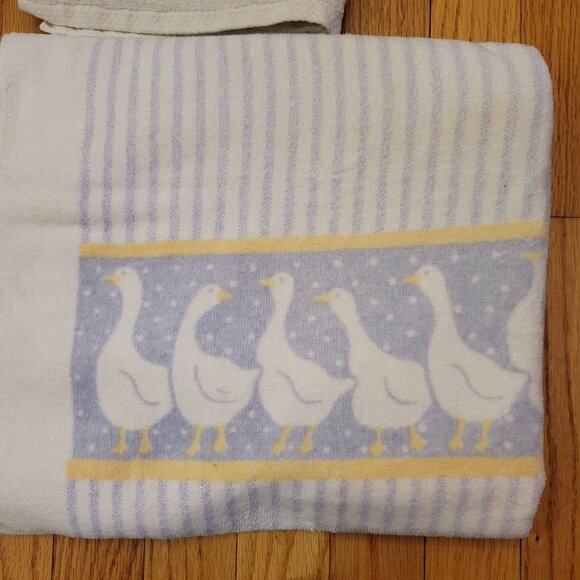 Fieldcrest Mills Inc. 6-Piece Vintage Goose Print Towel Set - 100% Cotton - Picture 5 of 7
